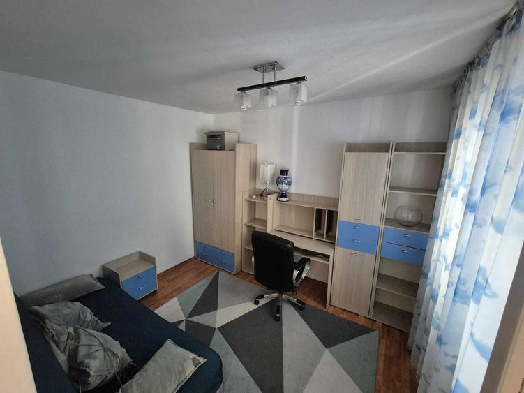 Apartament cu 2 camere semidecomandat în Șagului
