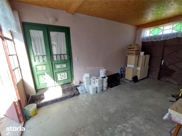Casă cu 8 camere cu Teren 3800 Mp în Central