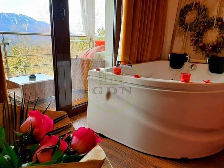 Casă individuală cu 14 camere cu Canalizare în Cioplea