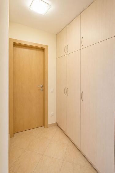 Apartament cu 3 camere decomandat, mobilat în Complex Studențesc
