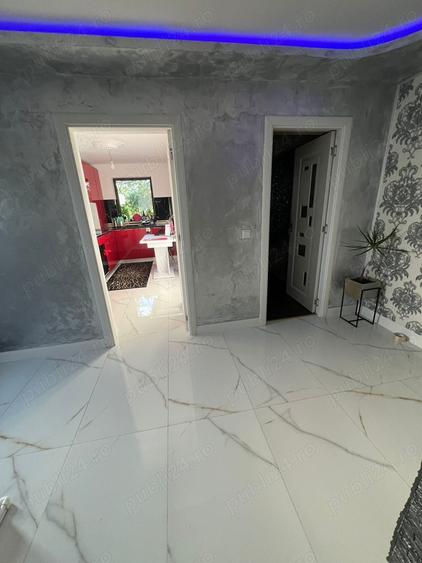 Casă cu 4 camere cu Teren 420 Mp în Valea Călugărească