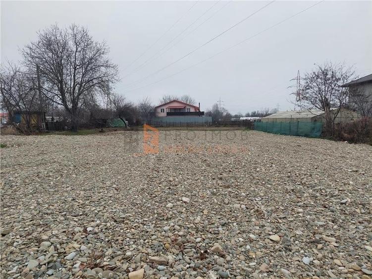 Teren construcție, în 1 Decembrie