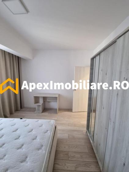 Apartament cu 2 camere decomandat, mobilat în Regie