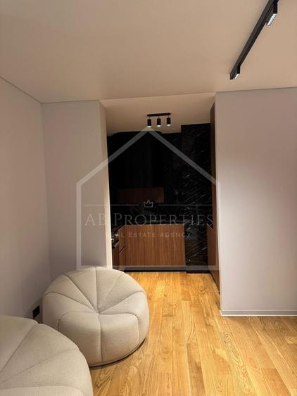 Apartament cu 2 camere decomandat, mobilat în Barbu Văcărescu