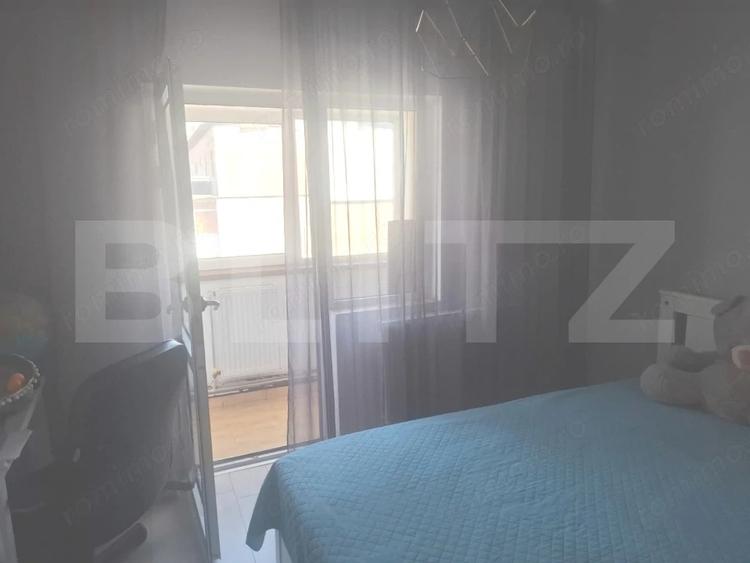 Apartament cu 3 camere decomandat, mobilat în Central