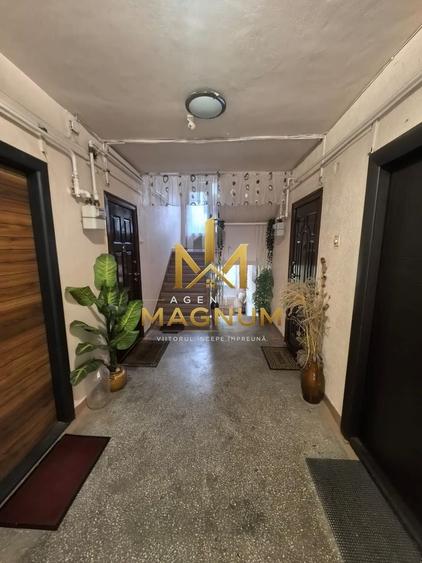 Apartament cu 3 camere semidecomandat în Decebal