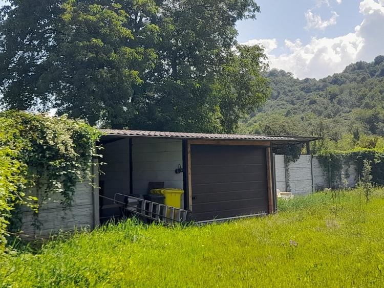 Casă individuală cu 5 camere cu Canalizare în Nord
