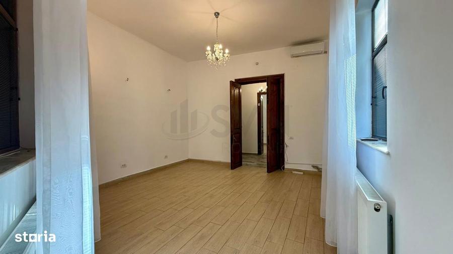 Casă cu 3 camere cu Canalizare în Plevnei