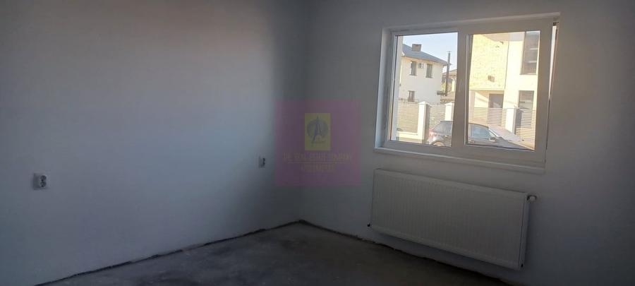 Sabareni, casa noua parter 137 mp, curte 400 mp - 2