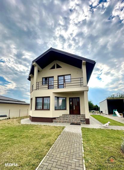 Casă cu 4 camere cu Teren 750 Mp în Mihai Viteazu