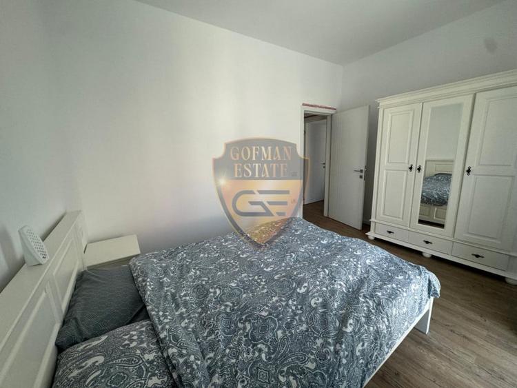 Apartament cu 3 camere decomandat, mobilat în Energia