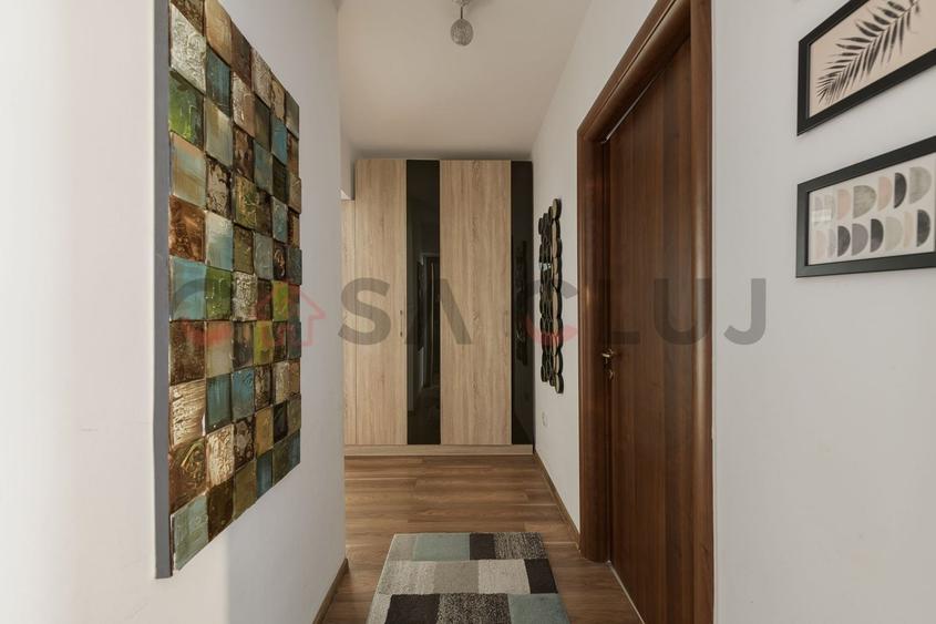 Apartament cu 3 camere semidecomandat, mobilat în Bună Ziua