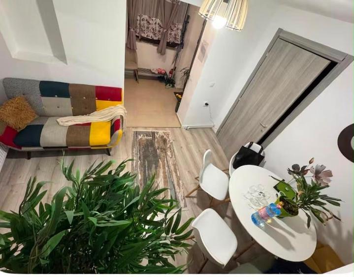 Apartament cu 4 camere decomandat, mobilat în Ștefan cel Mare