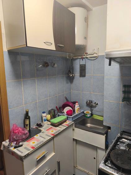Apartament cu 2 camere semidecomandat în Tractorul
