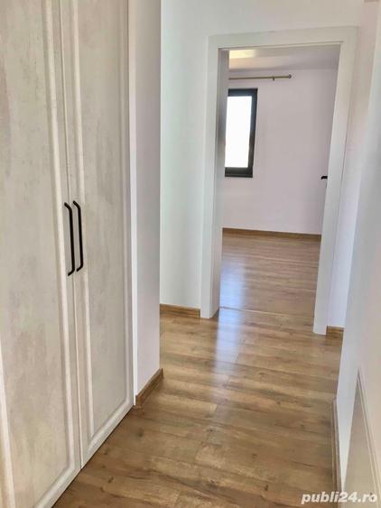 Casă cu 5 camere cu Teren 510 Mp în Malu Mare