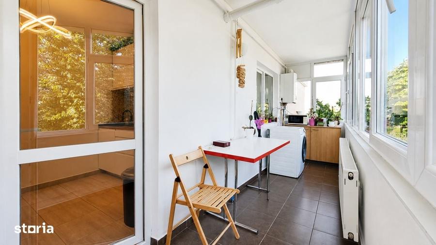 Apartament cu 3 camere decomandat în Nicolina