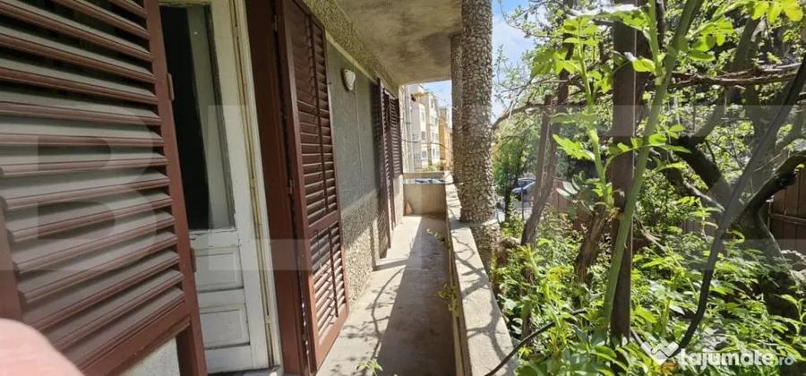 Casă cu 3 camere cu Teren 542 Mp în Central