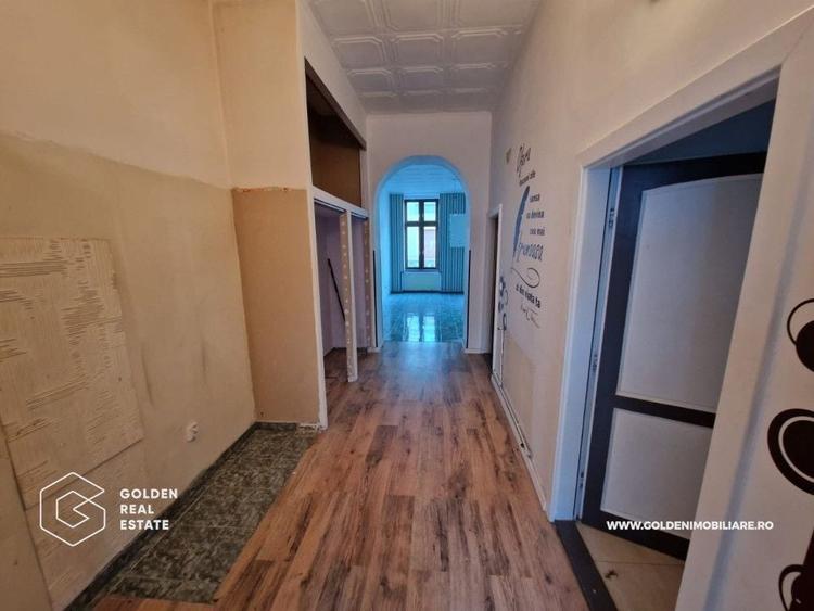 Apartament cu 3 camere semidecomandat în Ultracentral