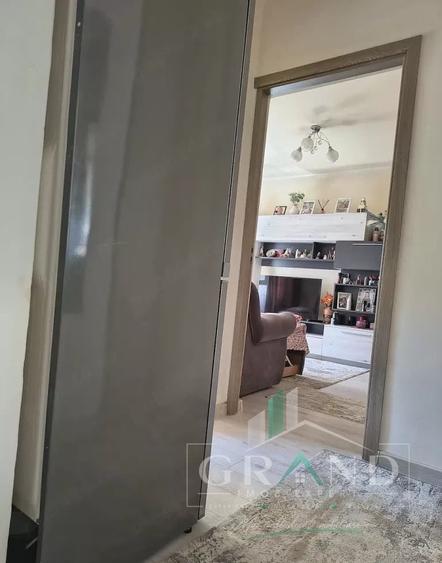 Apartament cu 3 camere semidecomandat, mobilat în Mănăștur