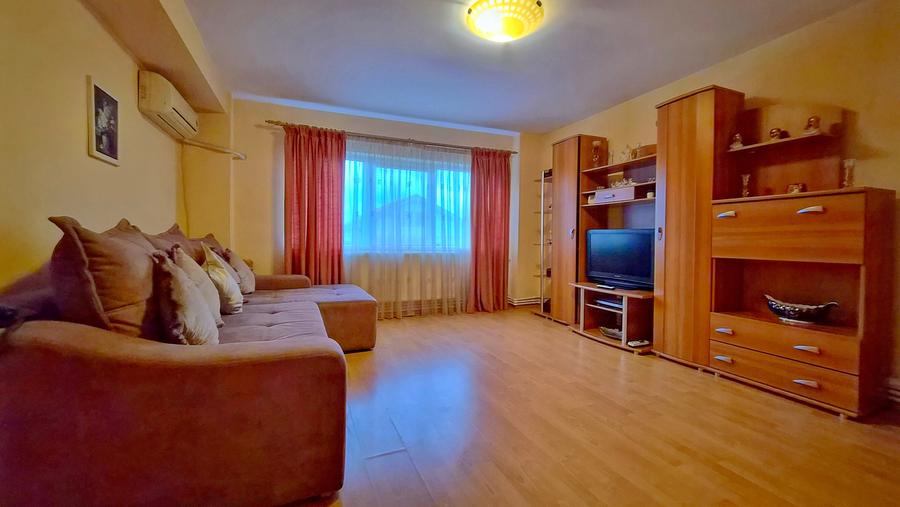 Apartament cu 2 camere semidecomandat în Inel II