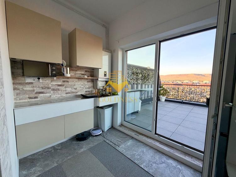 Apartament cu 2 camere semidecomandat, mobilat în Florești
