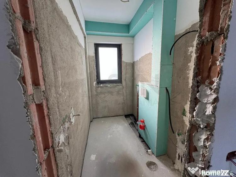 Apartament cu 3 camere decomandat în Aviației