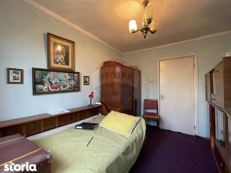 Apartament cu 3 camere de vanzare - Casa de Cultura - 14