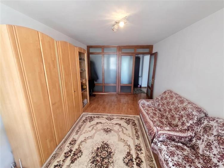 Apartament cu 2 camere decomandat, mobilat în Burdujeni