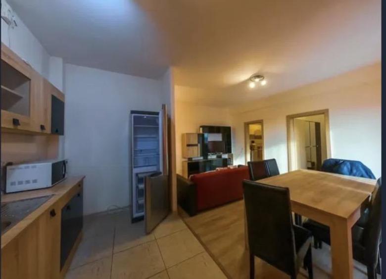 Apartament cu 2 camere decomandat în Lipovei
