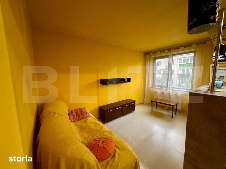Apartament cu 3 camere în Decebal