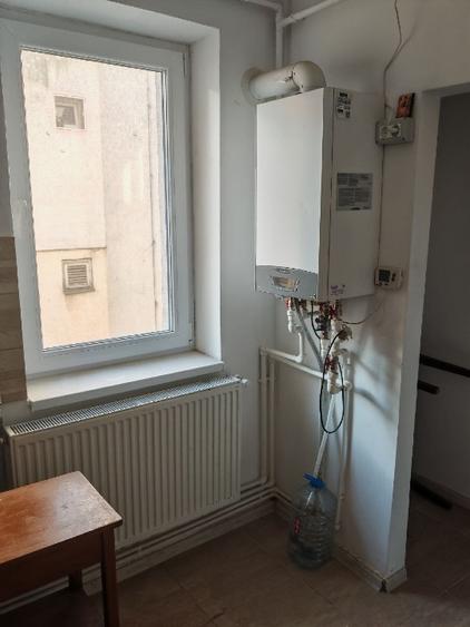 Apartament cu 3 camere decomandat în Peninsula