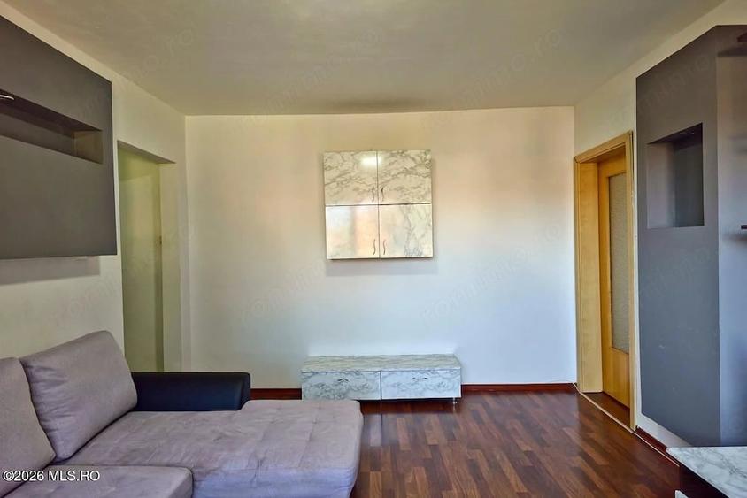Apartament cu 4 camere semidecomandat în Mehala