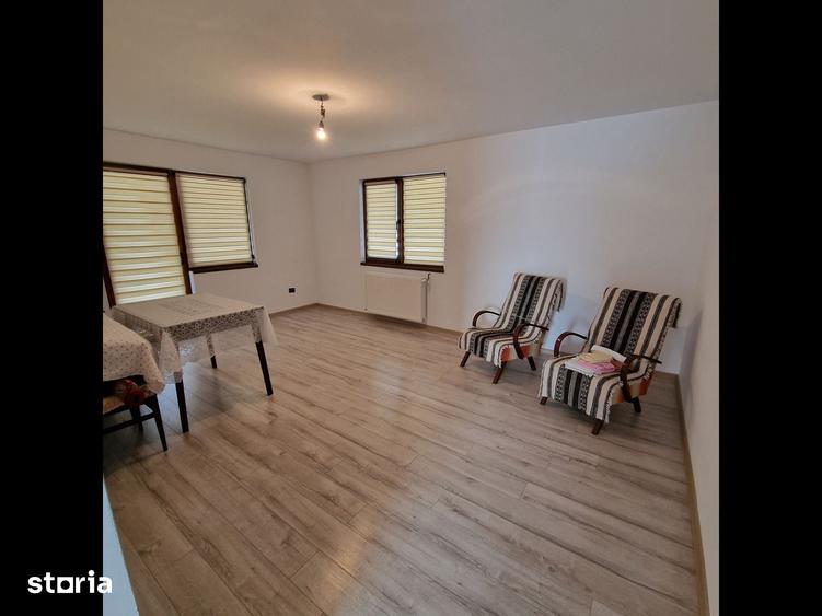Casă cu 6 camere cu Teren 2676 Mp în Central