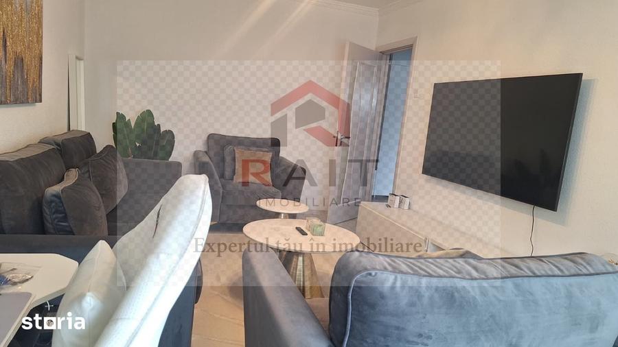 Apartament cu 2 camere decomandat în Central
