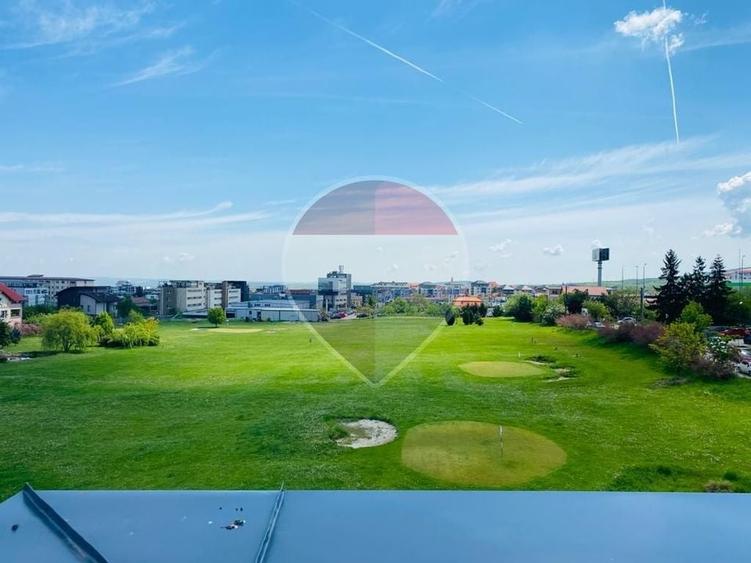 Apartament cu 3 camere semidecomandat în Calea Turzii