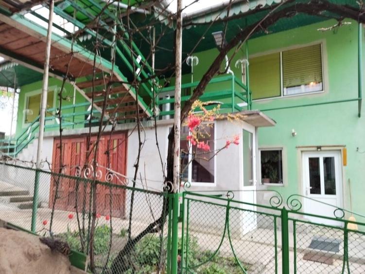 Casă cu 4 camere în Călărași