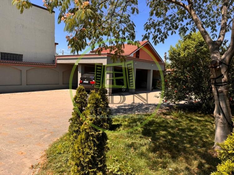 Casă individuală cu 12 camere cu Piscina în Bariera Vâlcii