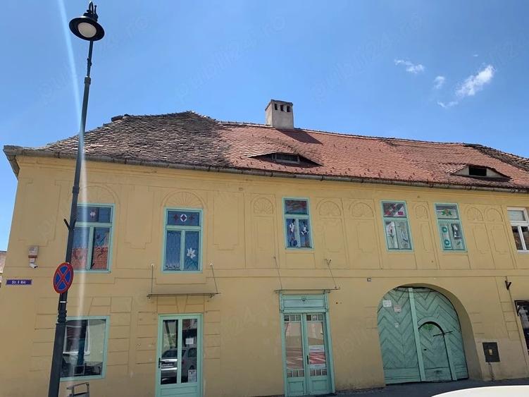 Apartament cu 2 camere nedecomandat în Central