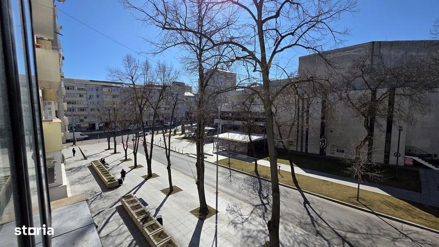 Apartament cu 3 camere decomandat, mobilat în Ultracentral