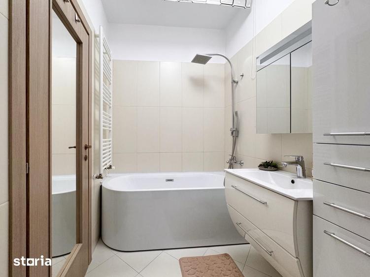 Apartament cu 3 camere decomandat în Ciurea