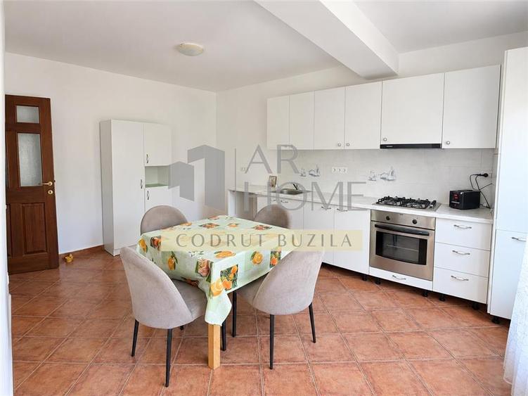 Casă individuală cu 4 camere cu Teren 300 Mp în Ultracentral