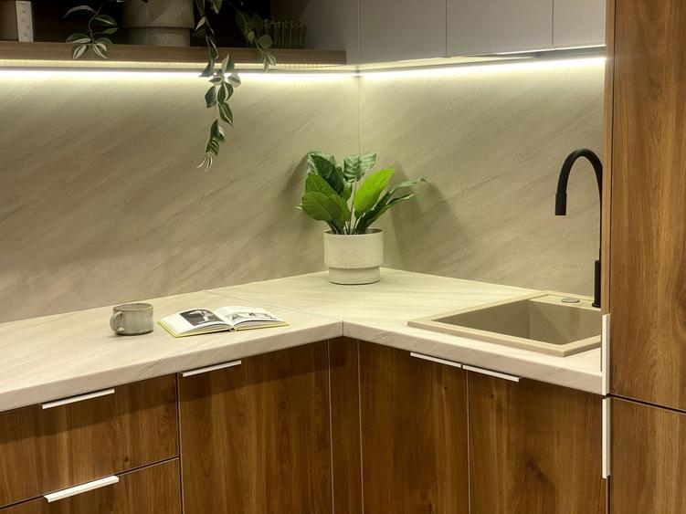 Apartament cu 3 camere în Calea Victoriei