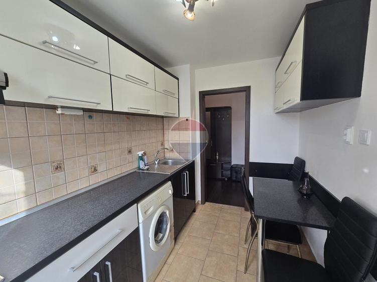 Apartament cu 3 camere decomandat, mobilat în 1 Decembrie 1918