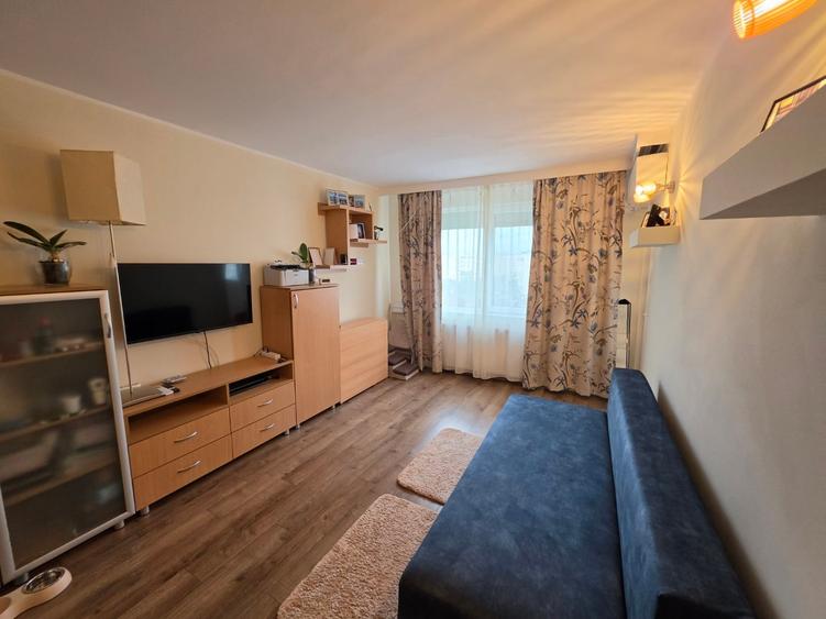 Apartament cu 2 camere decomandat în Colentina