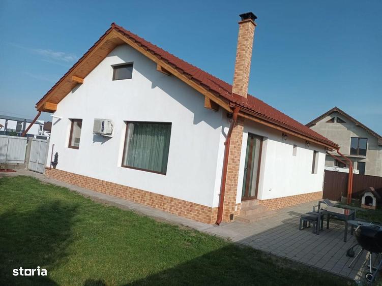 Casă cu 6 camere cu Teren 450 Mp în Suplac