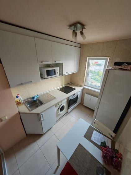 Apartament cu 2 camere decomandat în Vest