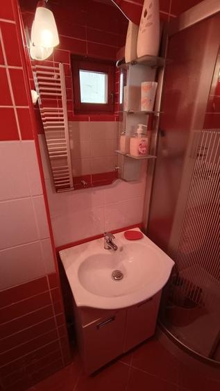 Apartament cu 2 camere semidecomandat în Hipodrom