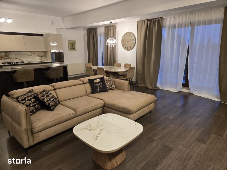 Apartament cu 4 camere în Herăstrău