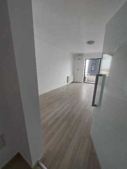 Birou, de 103 mp, în Delfinariu