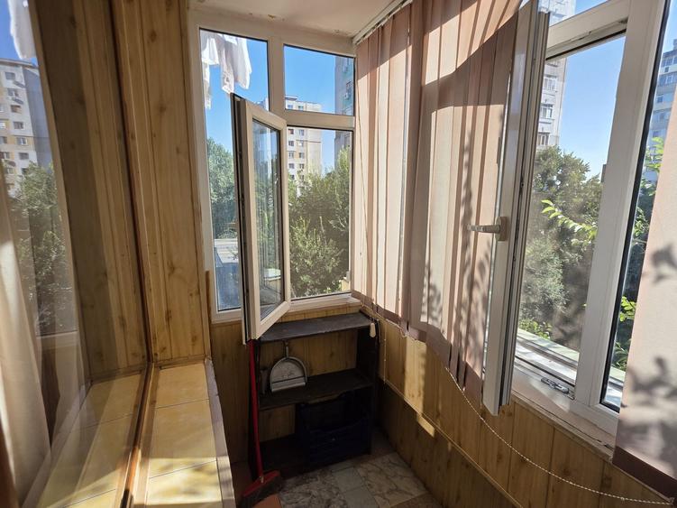Apartament cu 2 camere semidecomandat în Micro 19